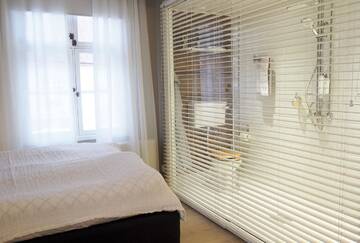 Фото номера Стандартный двухместный номер с 1 кроватью Отель Lillan Hotel Café Butik г. Тампере 2