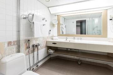 Фото номера Стандартный двухместный номер с 2 отдельными кроватями Отель Scandic Rosendahl г. Тампере 16
