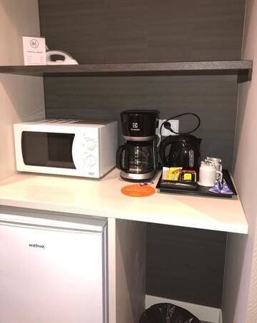 Фото номера Стандартный двухместный номер с 2 отдельными кроватями Отель Hotel Kauppi г. Тампере 14