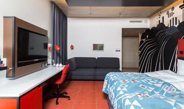 Фото номера Трехместный номер Отель Solo Sokos Hotel Torni Tampere г. Тампере 3
