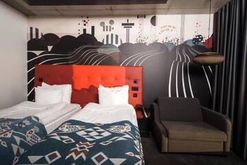 Фото номера Двухместный номер с 2 отдельными кроватями Отель Solo Sokos Hotel Torni Tampere г. Тампере 3