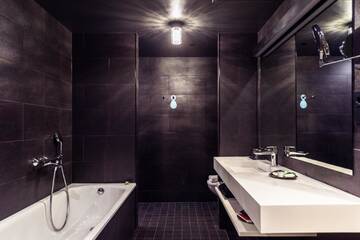 Фото номера Трехместный номер Отель Solo Sokos Hotel Torni Tampere г. Тампере 2