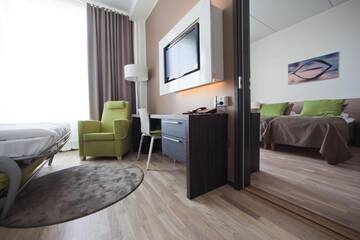 Фото номера Семейный номер (для 2 взрослых и 3 детей) Отель Norlandia Tampere Hotel г. Тампере 7