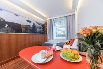 Фото номера Трехместный номер c 3 односпальными кроватями Апарт-отели Forenom Aparthotel Tampere г. Тампере 7