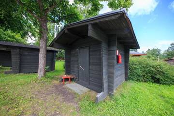 Фото номера Коттедж с общей ванной комнатой (для 2 взрослых) Кемпинги Tampere Camping Härmälä г. Тампере 5