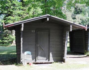 Фото номера Коттедж с общей ванной комнатой (для 2 взрослых) Кемпинги Tampere Camping Härmälä г. Тампере 7