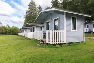 Фото номера Коттедж с общей ванной комнатой (для 3 взрослых) Кемпинги Tampere Camping Härmälä г. Тампере 3