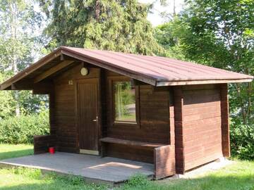 Фото номера Коттедж с общей ванной комнатой (для 3 взрослых) Кемпинги Tampere Camping Härmälä г. Тампере 4