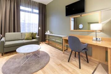 Фото номера Улучшенный семейный номер Отель Scandic Tampere City г. Тампере 4